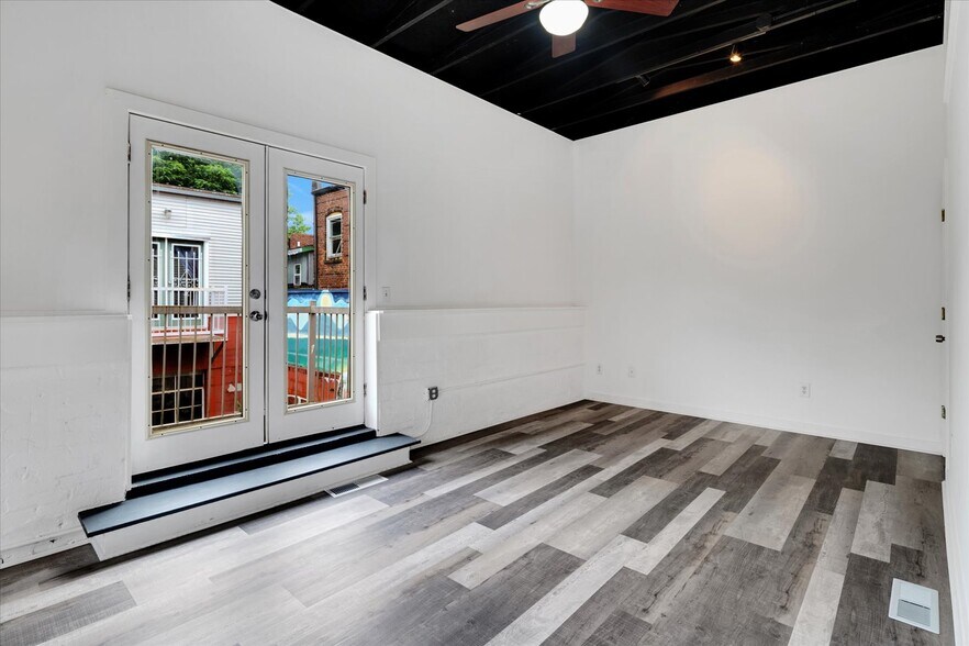 More Photos Of 282 Walker St SW, Atlanta Apartments For Sale