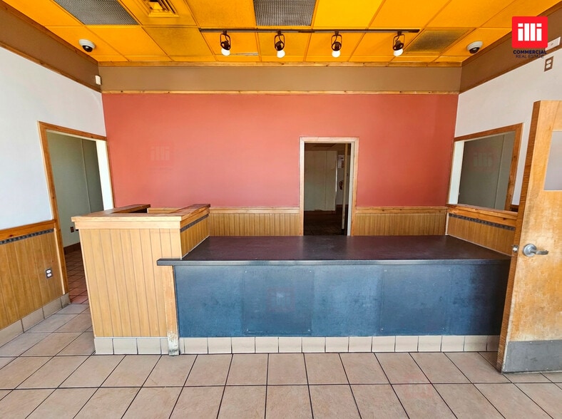 More Photos Of 102-116 N Euclid St, Fullerton Auto Repair For Lease
