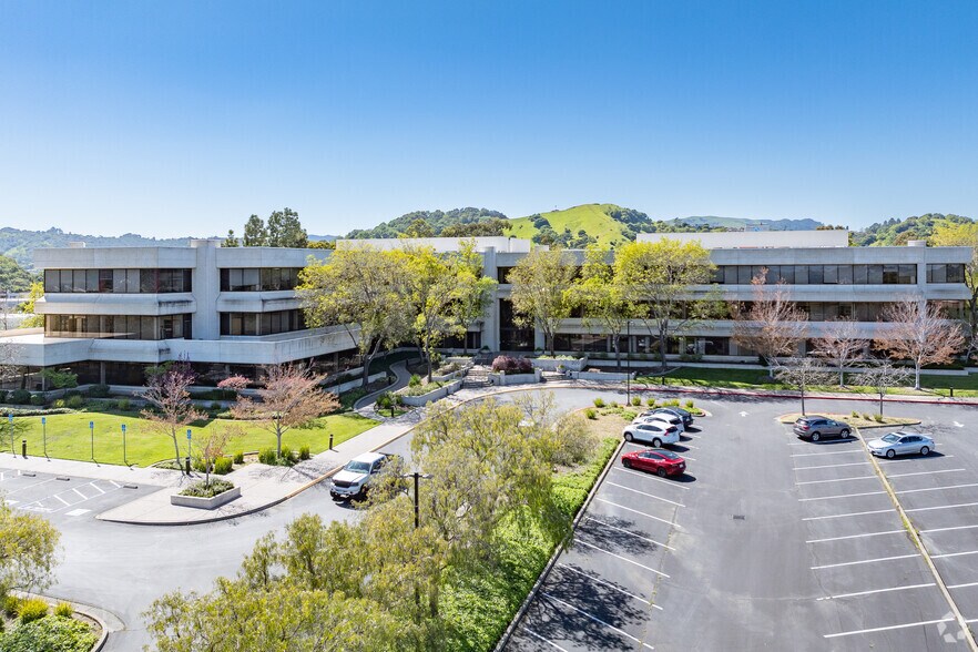More Photos Of 200 Smith Ranch Rd, San Rafael Medical For Lease