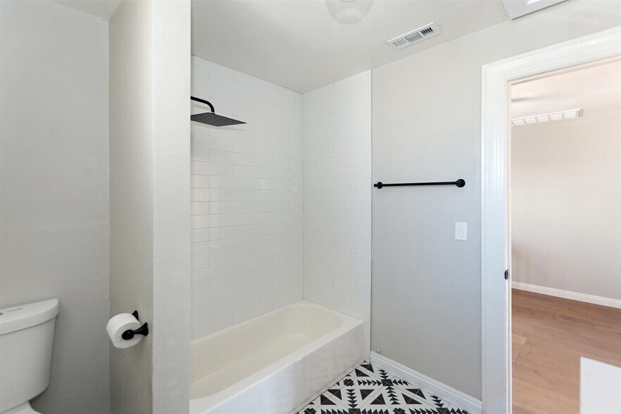 More Photos Of 1703 S Burlington Ave, Los Angeles Apartments For Sale