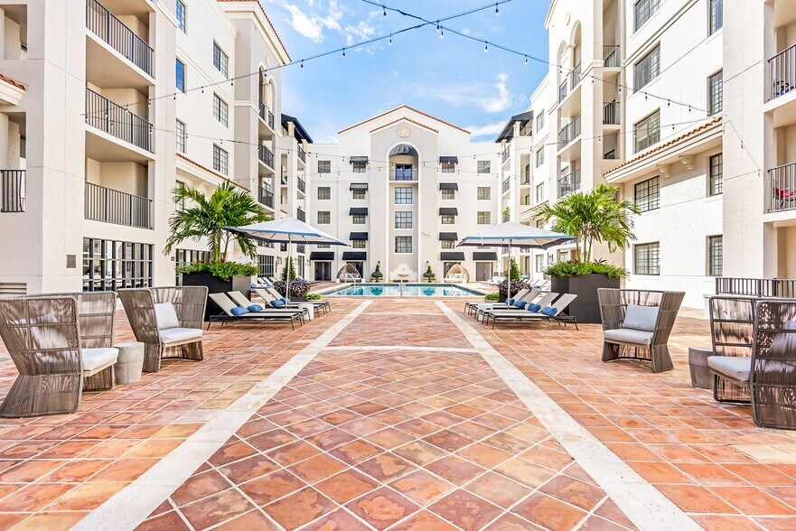 More Photos Of 353-383 Aragon Ave, Coral Gables Apartments For Lease