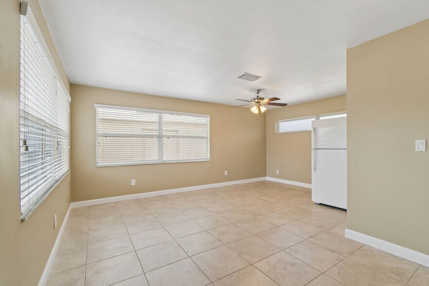 More Photos Of 2307 Bay Blvd, Indian Rocks Beach Apartments For Sale