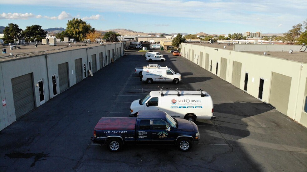 More Photos Of 385 Freeport Blvd, Sparks Light Distribution For Lease