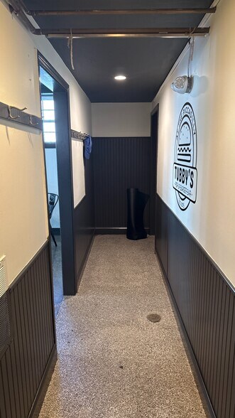 More Photos Of 1105 MA-28 Rt, South Yarmouth Restaurant For Sale