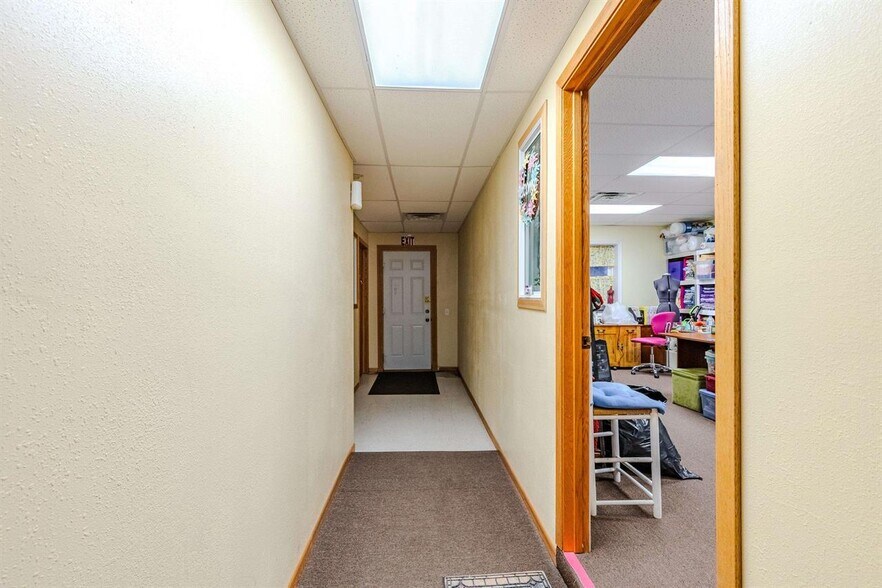 More Photos Of 215 Market St, Lake Park Office For Sale