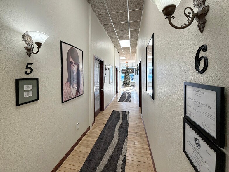 More Photos Of 112 N 2nd Ave W, Newton General Retail For Sale