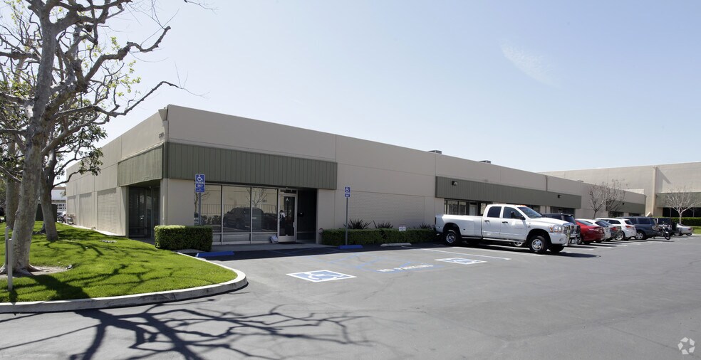 Primary Photo Of 33051 Calle Aviador, San Juan Capistrano Manufacturing For Lease