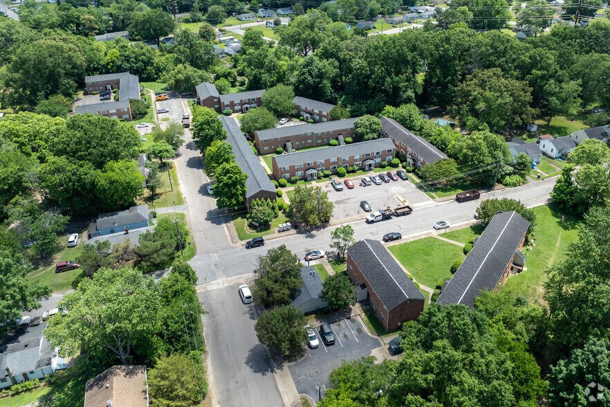 More Photos Of 420 S 21st Ave, Hopewell Apartments For Sale