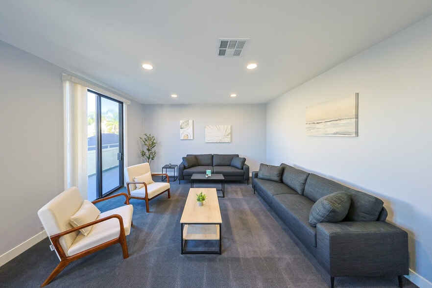 More Photos Of 3637 Motor Ave, Los Angeles Loft Creative Space For Sale