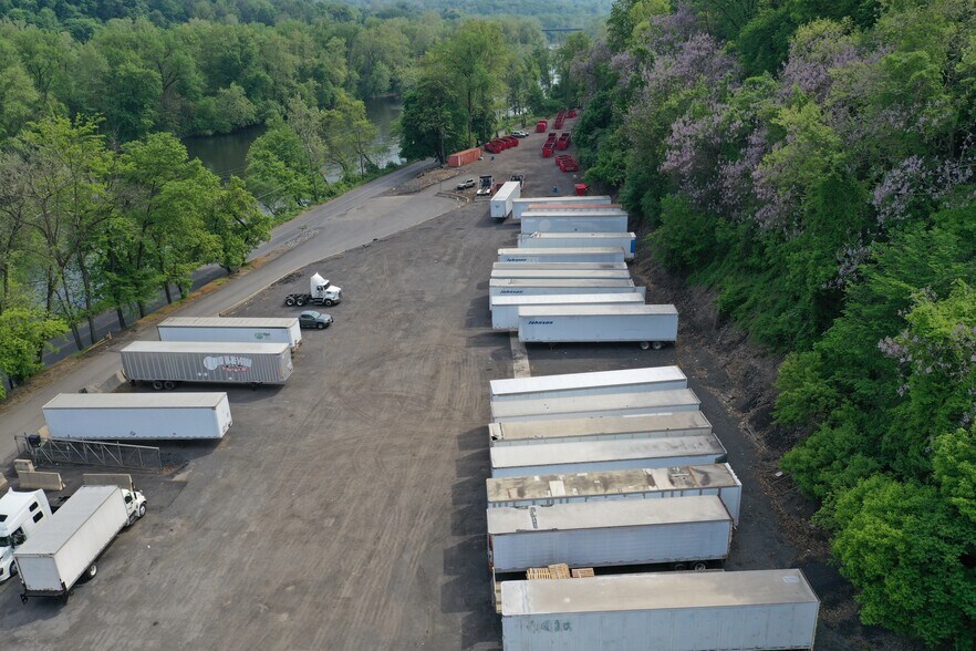 More Photos Of 1550 Lehigh Dr, Easton Land For Lease