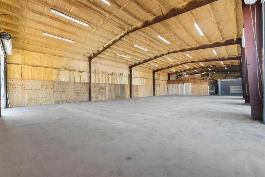 More Photos Of 1225 Transmitter Rd, Panama City Warehouse For Lease