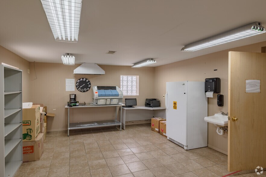 More Photos Of 27253 Van Dyke Ave, Warren Medical For Sale