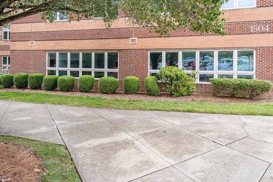 More Photos Of 1504 E Franklin St, Chapel Hill Medical For Sale