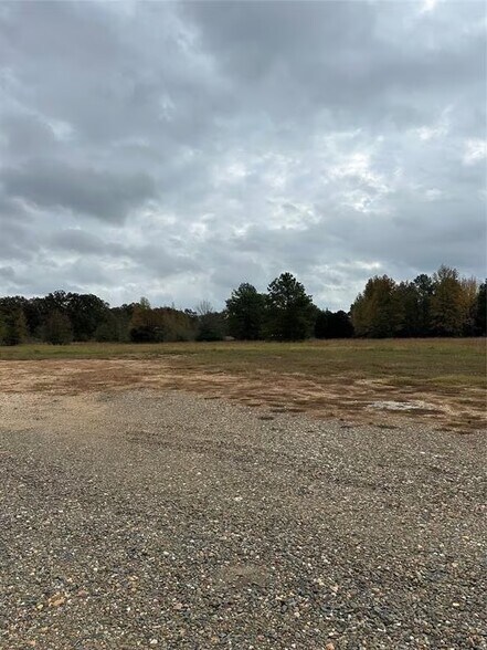 More Photos Of 3979 S Park Dr, Broken Bow Office For Sale