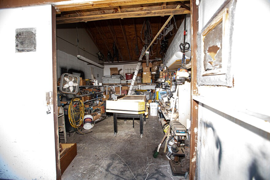 More Photos Of 14825 US Highway 19, Hudson Service For Sale