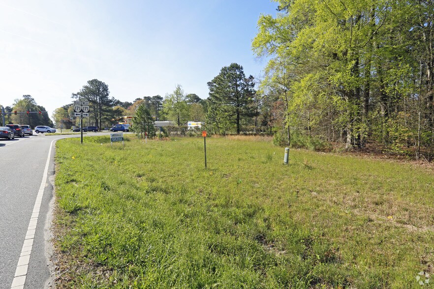 Primary Photo Of 540-544 Hampton Hwy, Yorktown Land For Sale