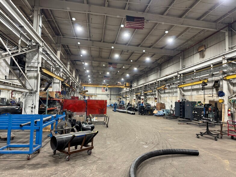 More Photos Of 2300 Michigan St, Hammond Warehouse For Lease