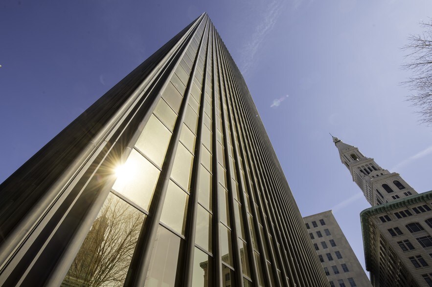 More Photos Of 1 Financial Plz, Hartford Office For Lease