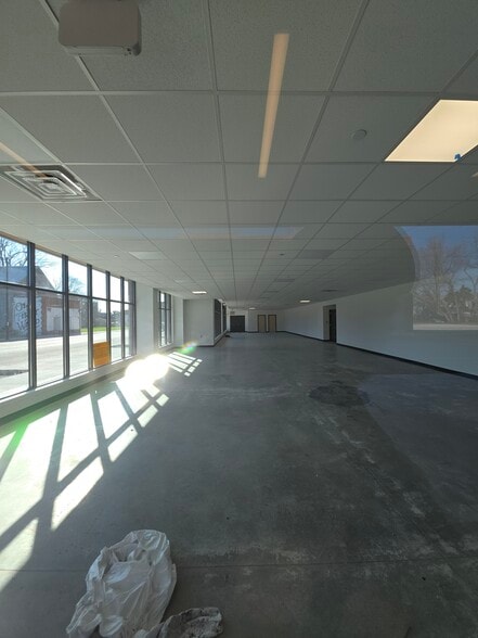 More Photos Of 450 S Park Ave, Buffalo Storefront Retail Residential For Lease