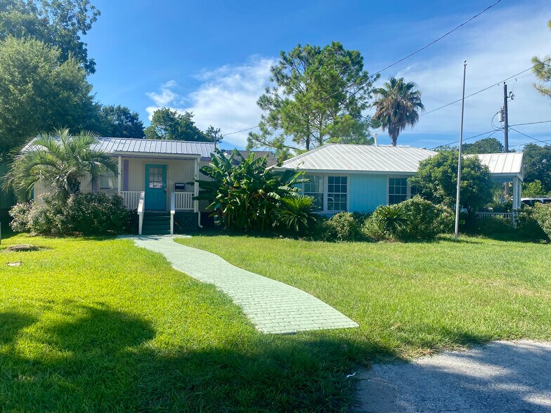 More Photos Of 424 Grand Ave, Bacliff Office For Sale