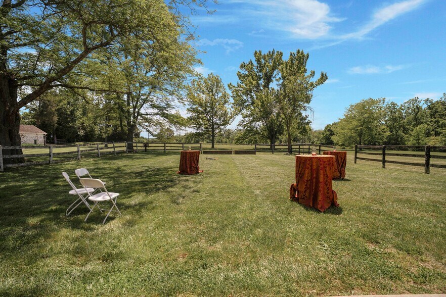 More Photos Of 1902 Jefferson Pike, Brunswick Lodge Meeting Hall For Lease