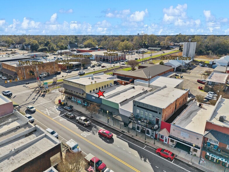 More Photos Of 105 N Main St, Atmore Office For Sale