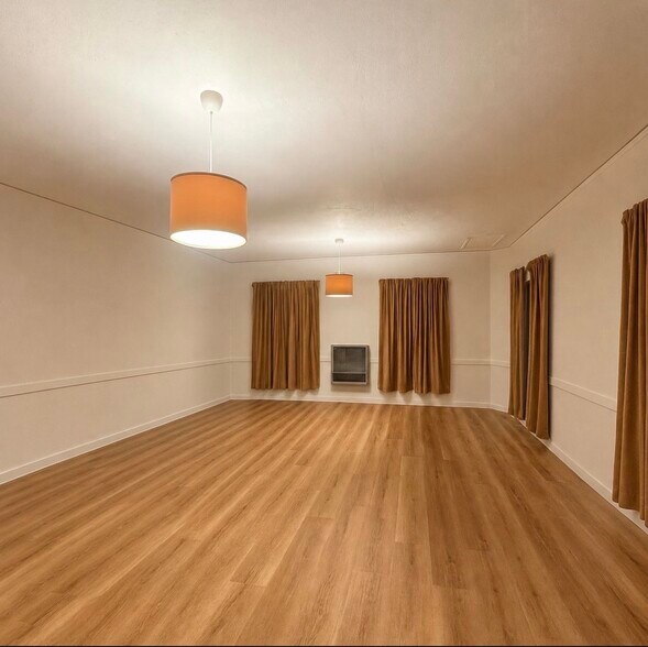More Photos Of 1209 E Garfield Ave, Glendale Schools For Lease