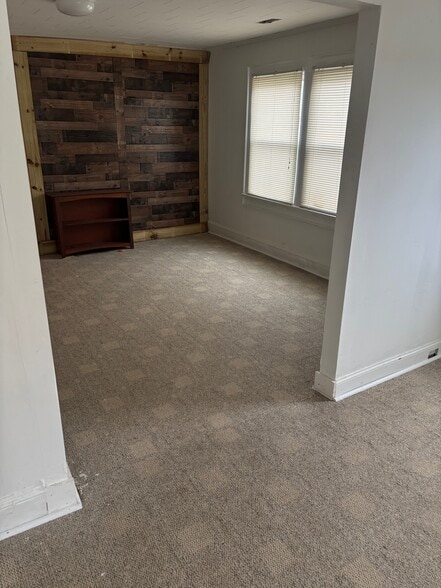 More Photos Of 5204 Wilkinson blvd, Cramerton Office Residential For Lease