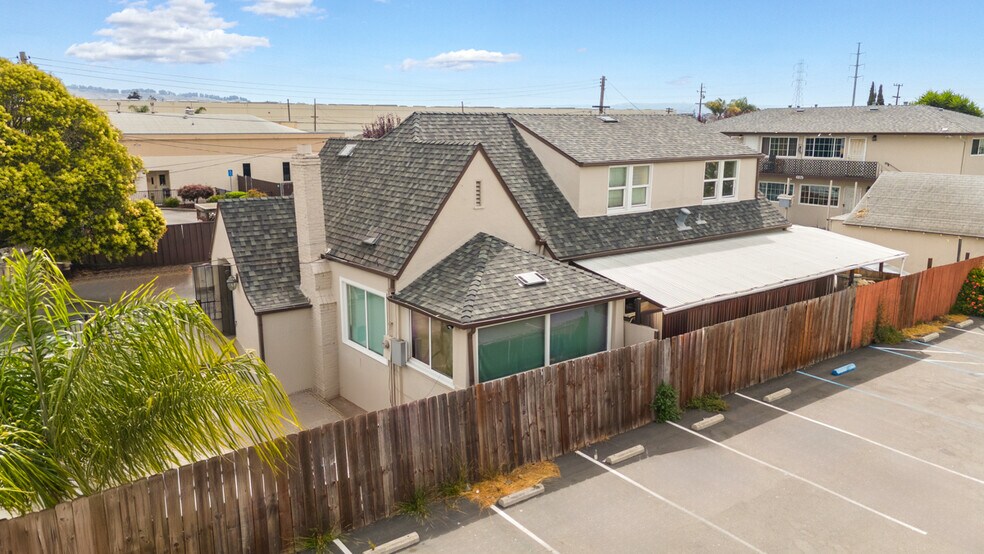 More Photos Of 2090 Marina Blvd, San Leandro Apartments For Sale