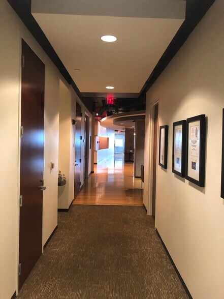 More Photos Of 121-189 S Orange Ave, Orlando Office Residential For Sale