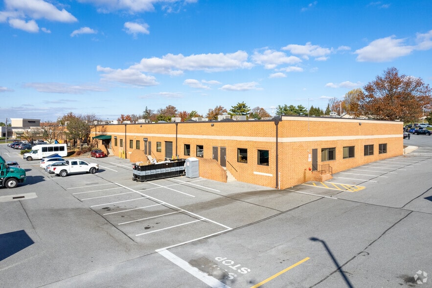 More Photos Of 1830 York Rd, Timonium Unknown For Lease
