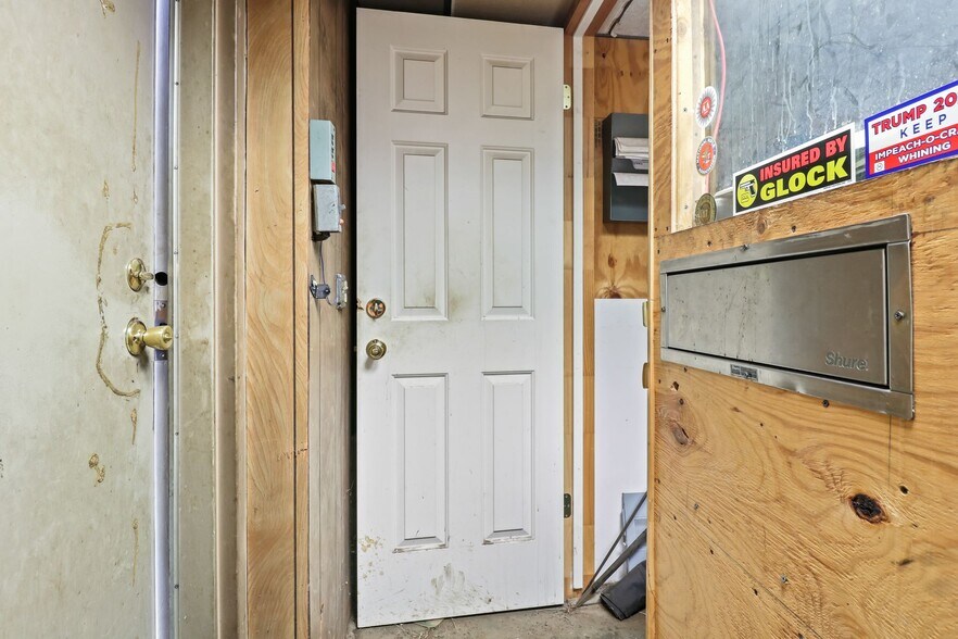 More Photos Of 85 Skillen St, Buffalo Auto Salvage Facility For Sale