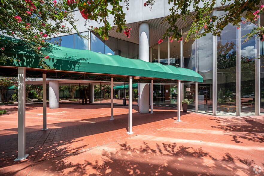 More Photos Of 6464 Savoy Dr, Houston Office For Lease