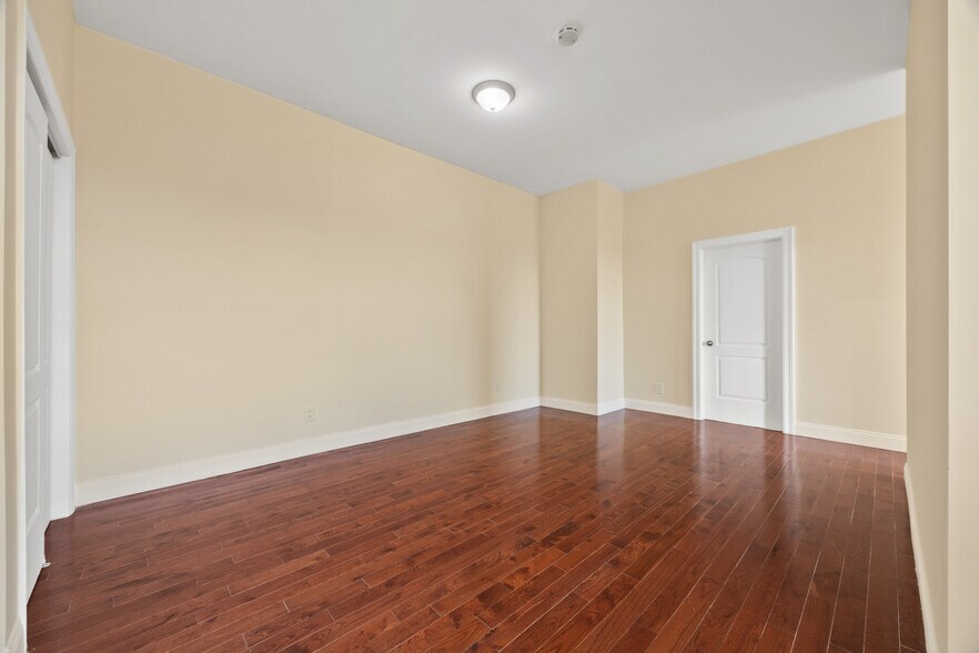 More Photos Of 222 E 51st St, Brooklyn Storefront Retail Residential For Sale