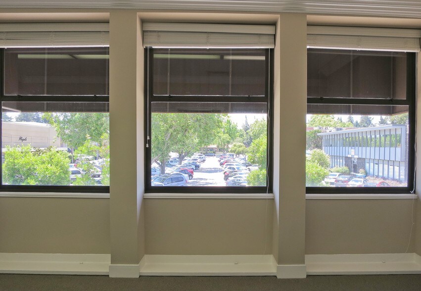 More Photos Of 1143 Crane St, Menlo Park Office For Lease