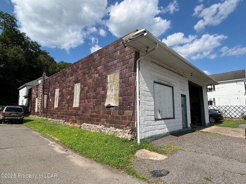 More Photos Of 164 W Main St, Glen Lyon Auto Repair For Sale