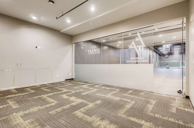 More Photos Of 4721 Ironton St, Denver Warehouse For Lease