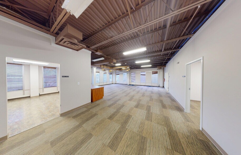 More Photos Of 301 McClanahan St SW, Roanoke Office For Lease