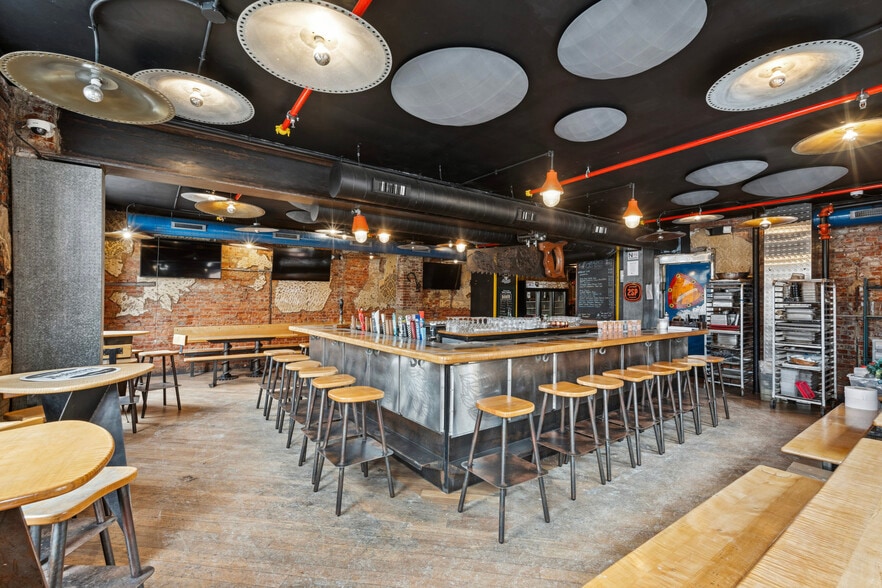 More Photos Of 541 E Girard Ave, Philadelphia Storefront Retail Residential For Lease