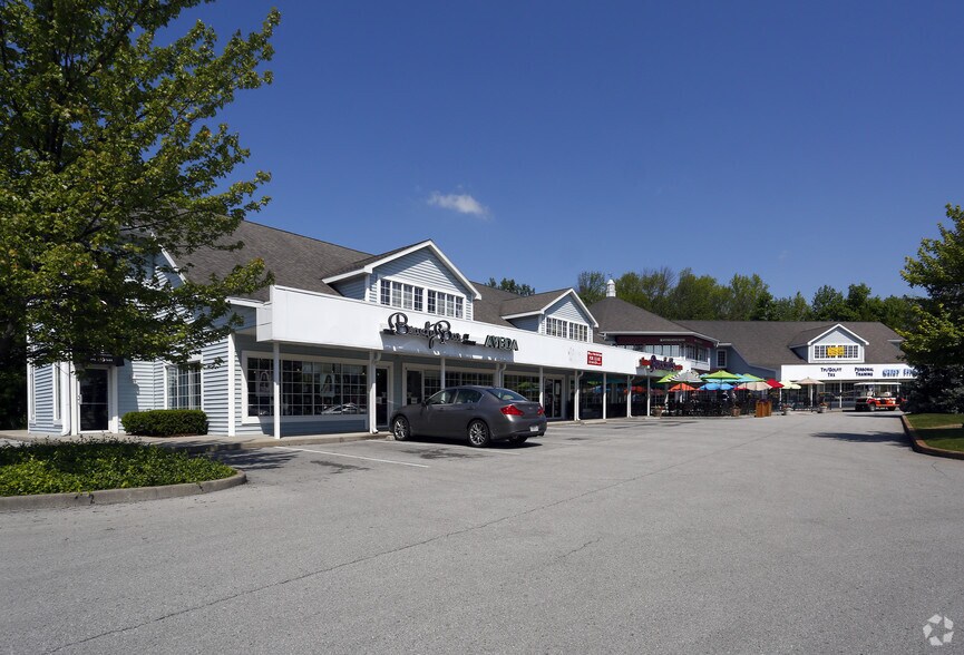 More Photos Of 11691-11695 Fall Creek Rd, Indianapolis Storefront For Lease