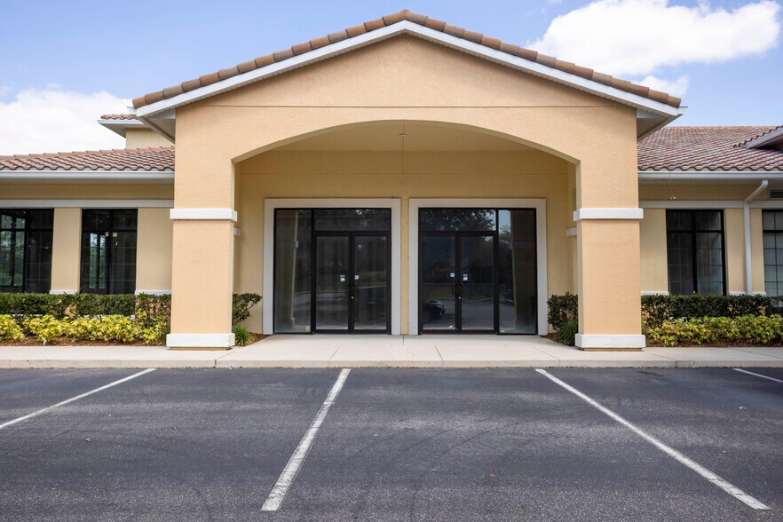 More Photos Of 17323 Pagonia Dr, Clermont Unknown For Lease