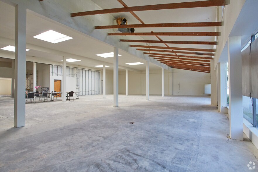 More Photos Of 3838 Atlantic Ave, Long Beach Loft Creative Space For Lease