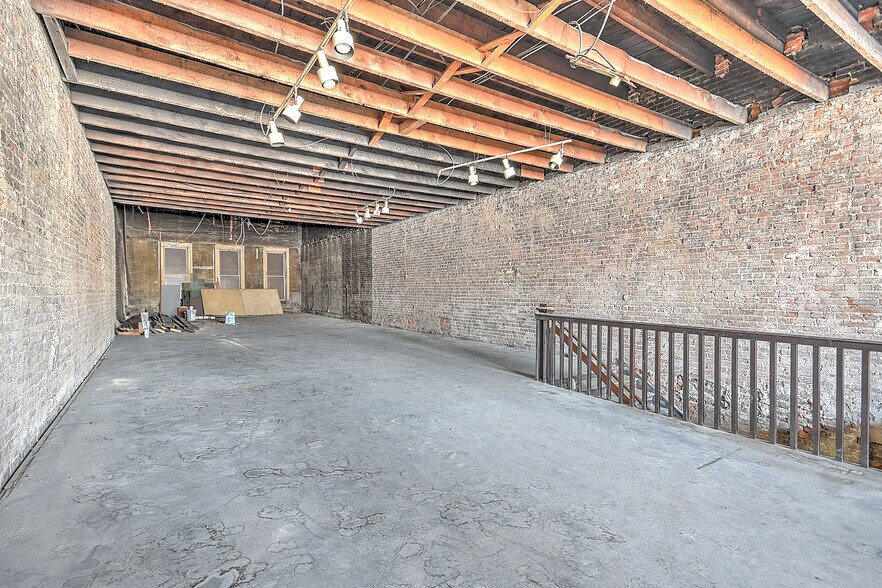 More Photos Of 531 State St, Bristol Storefront Retail Office For Sale