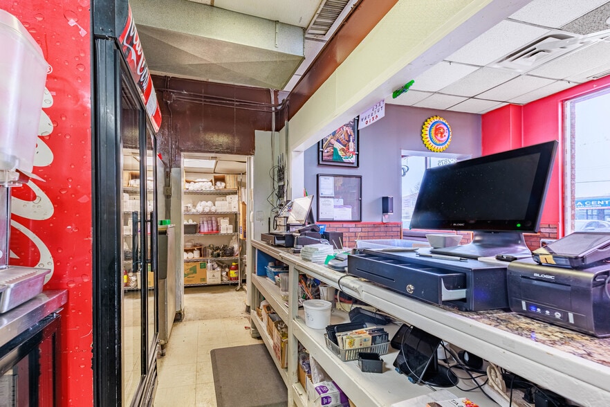 More Photos Of 4117 W 47th St, Chicago General Retail For Sale