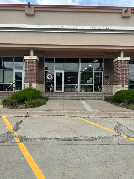 More Photos Of 156th & Q, Omaha Unknown For Lease