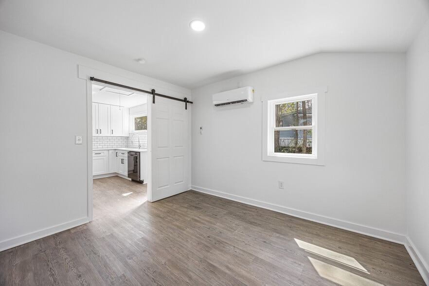 More Photos Of 5015 Forestmont Dr, Matthews Apartments For Sale