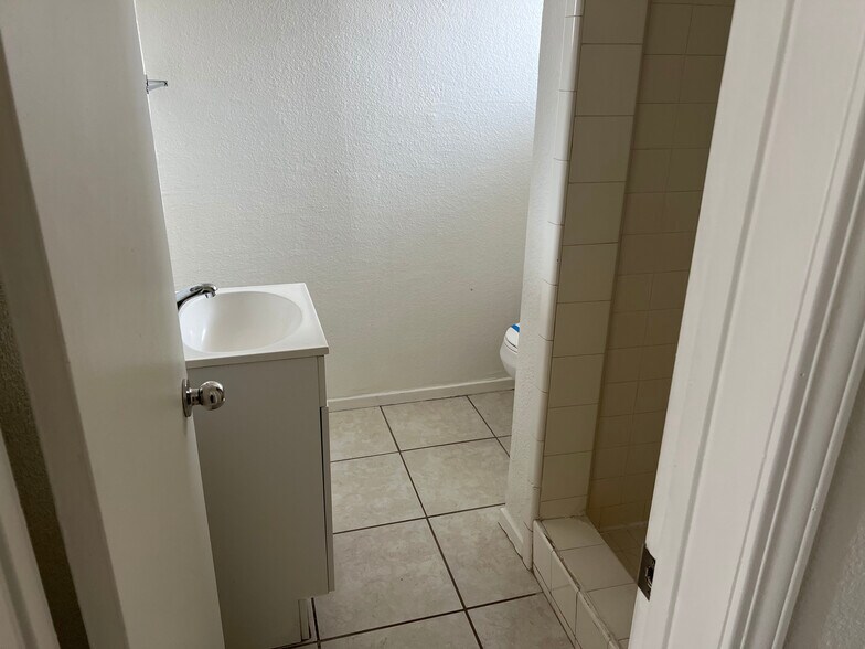 More Photos Of 26650 Chipeta Rd, Apple Valley Apartments For Sale