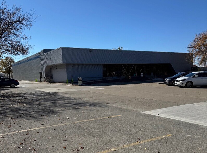 More Photos Of 35700 Groesbeck Hwy, Clinton Township Warehouse For Sale