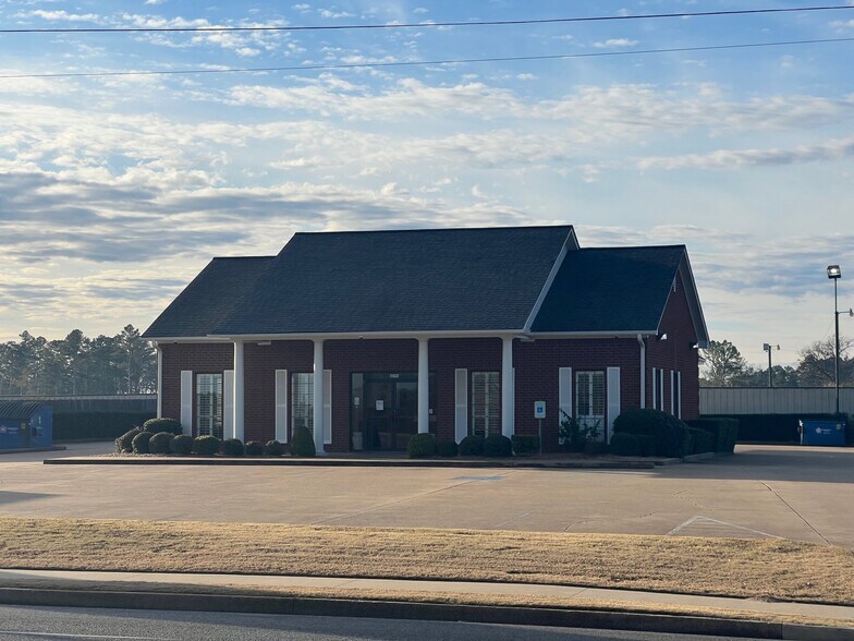More Photos Of 11433 State Highway 64 W, Tyler Office For Sale