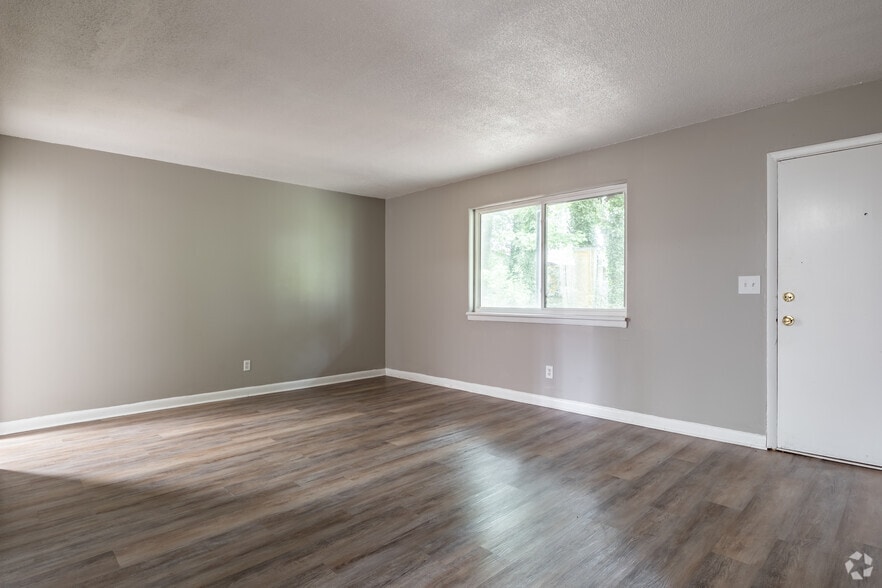 More Photos Of 3937 Glenwood Rd, Decatur Apartments For Sale